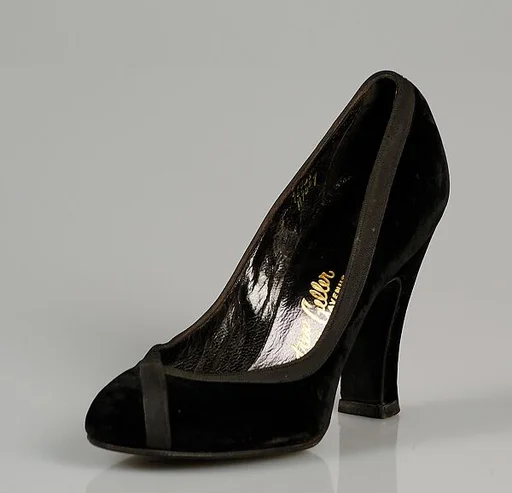 Evening pumps