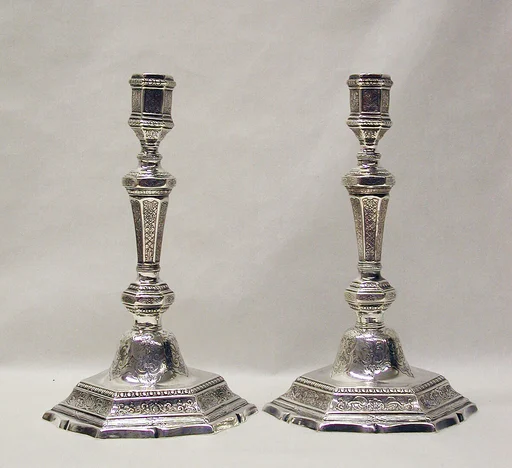Pair of candlesticks