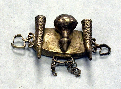 Arm Band: Calabash and Horn Motif
