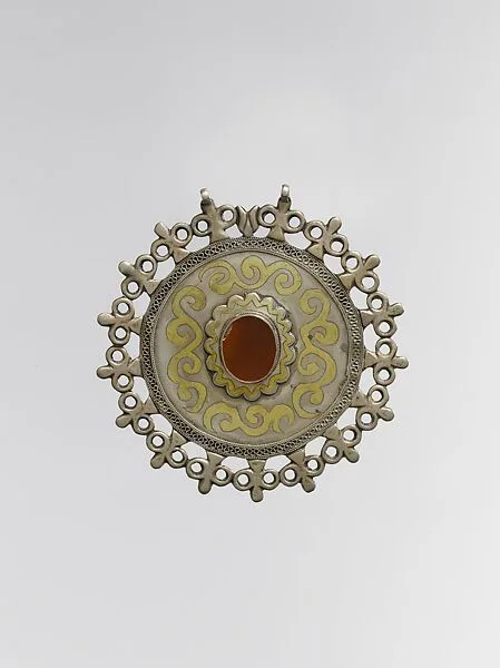 Pectoral Disc Ornament — Unknown