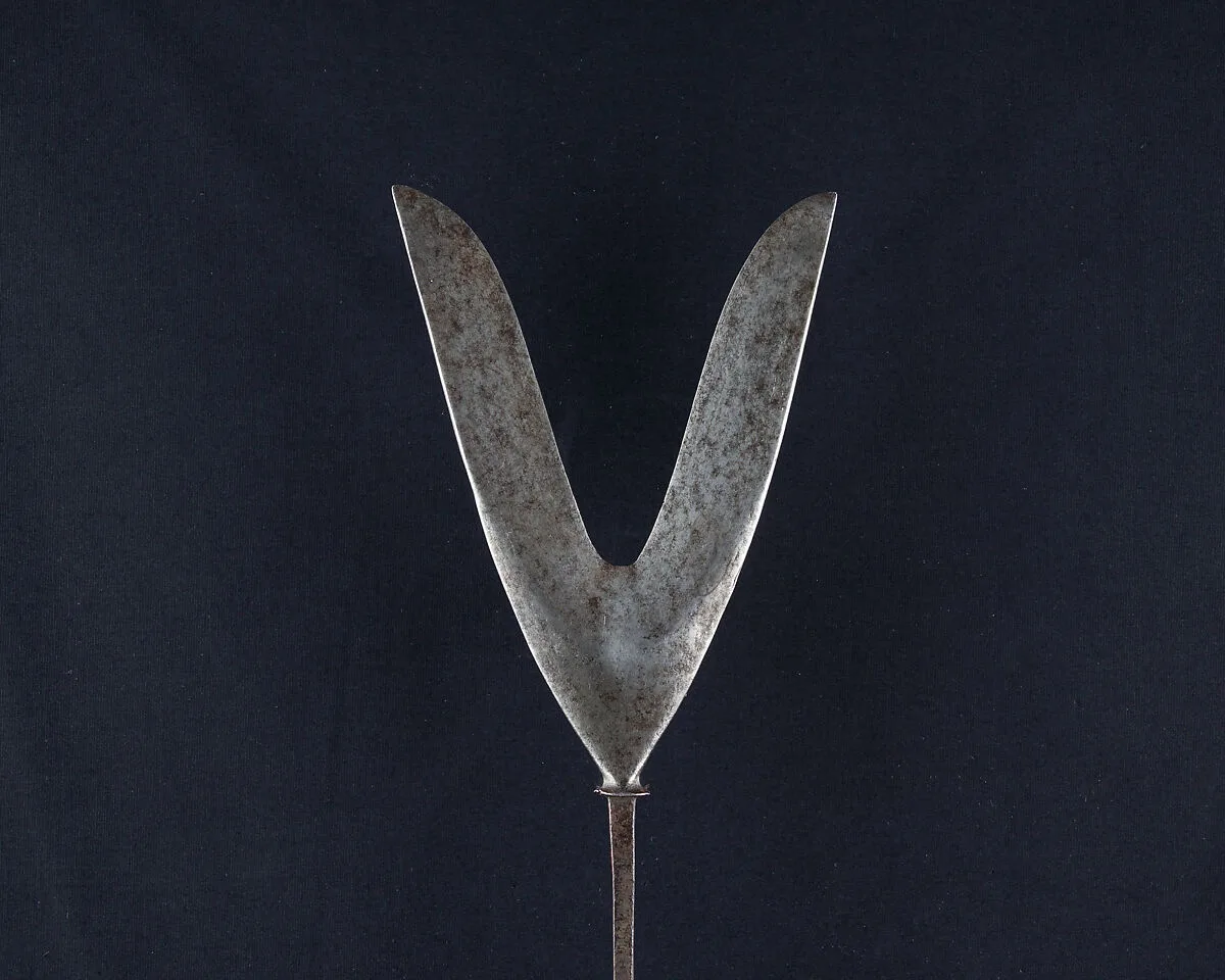 Arrowhead (<i>Yanone</i>) — Unknown