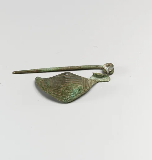 Fibula, boat-shaped type