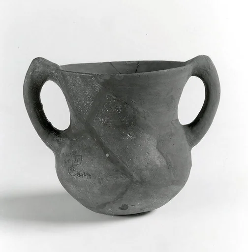 Two-handled jar