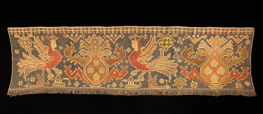 Bed curtain border