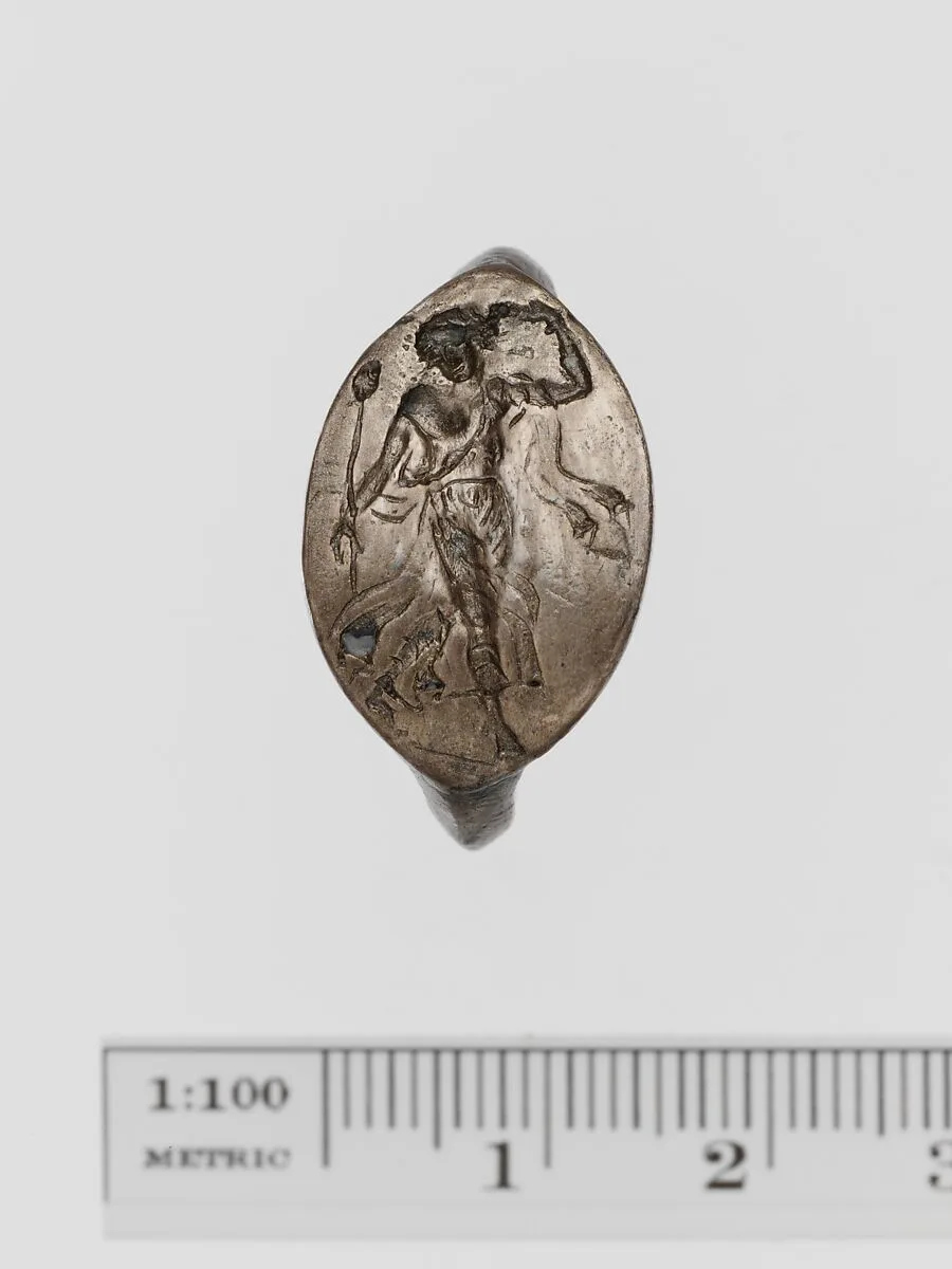 Silver ring — Unknown