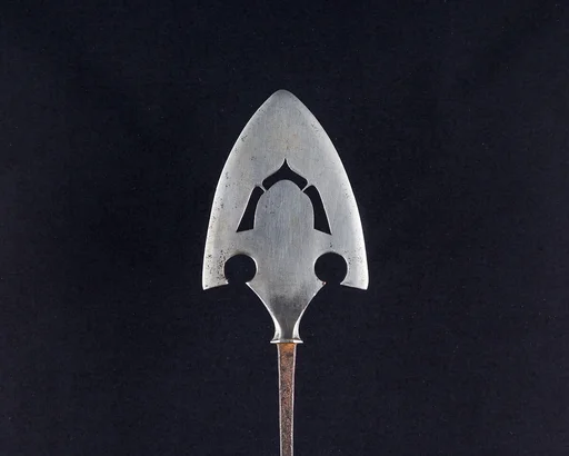 Arrowhead (<i>Yanone</i>)
