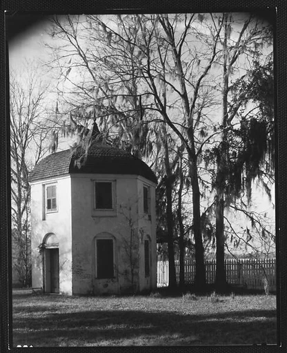 [Garconniere at Houmans House, Burnside, Louisiana]