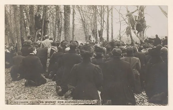 The Lowering of the Coffin into the Grave with Kneeling Mourners — Aleksey Ivanovich Saveliev