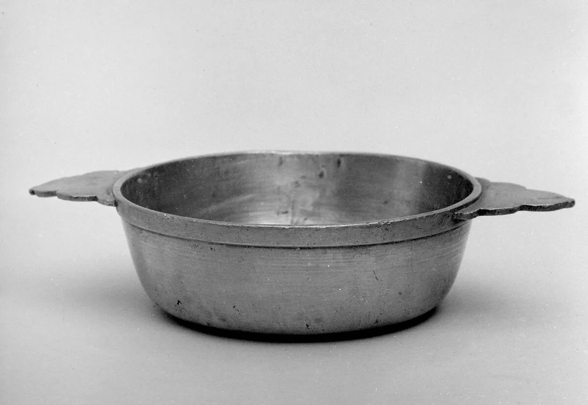 Set of four bowls — Unknown