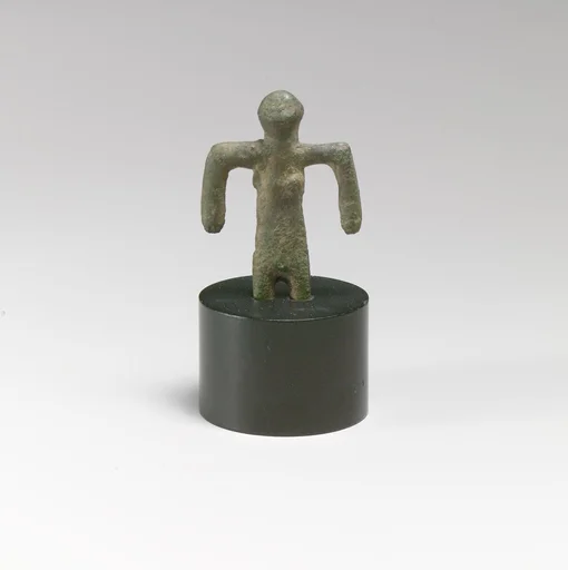 Statuette of a man