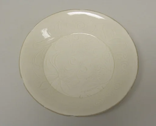 北宋 定窯醬色釉六出花口碗|Dish with hexafoil rim