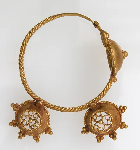 Earring