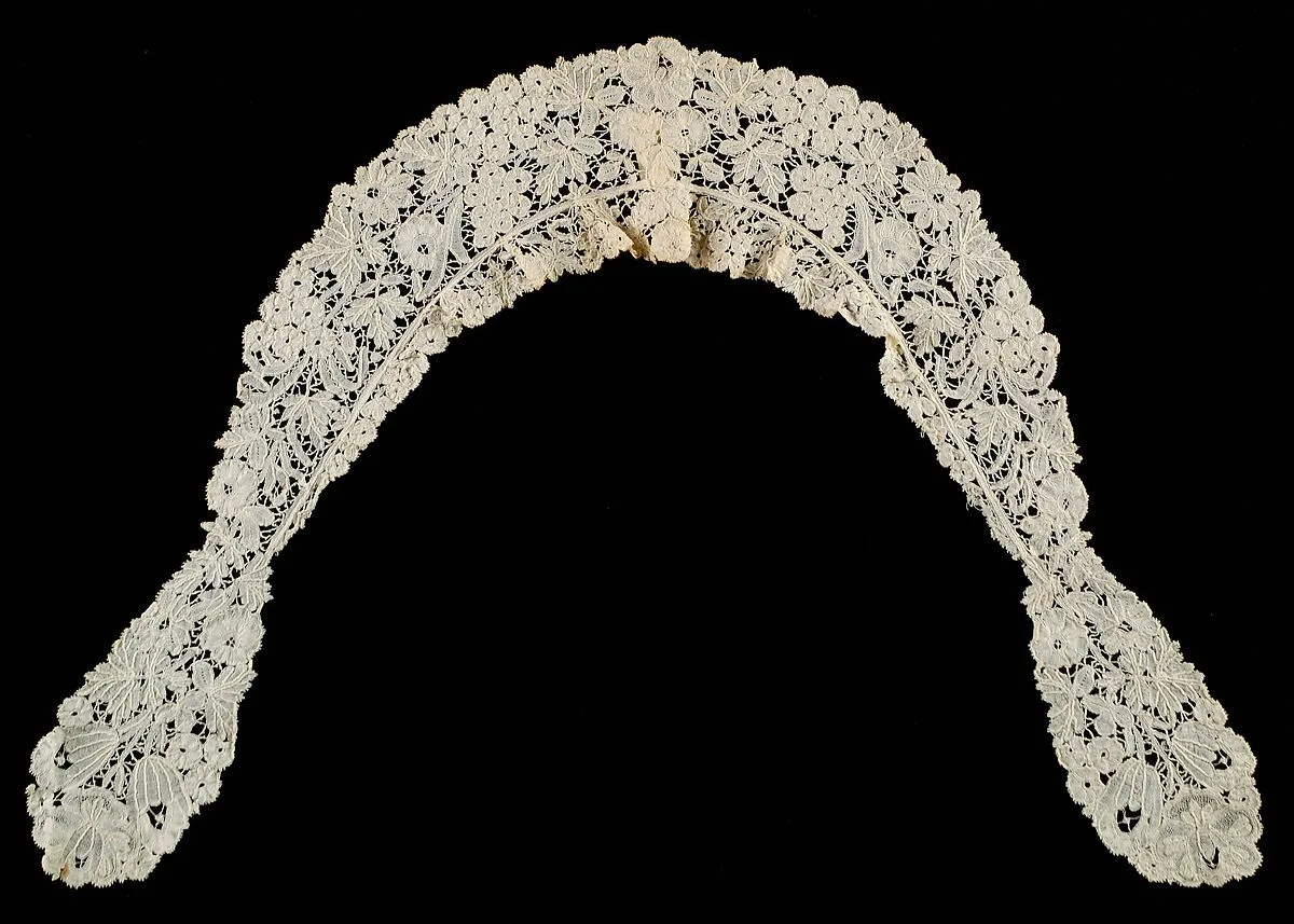 Collar — Unknown