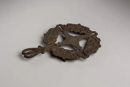 Trivet