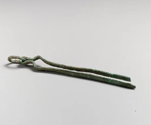Tweezers