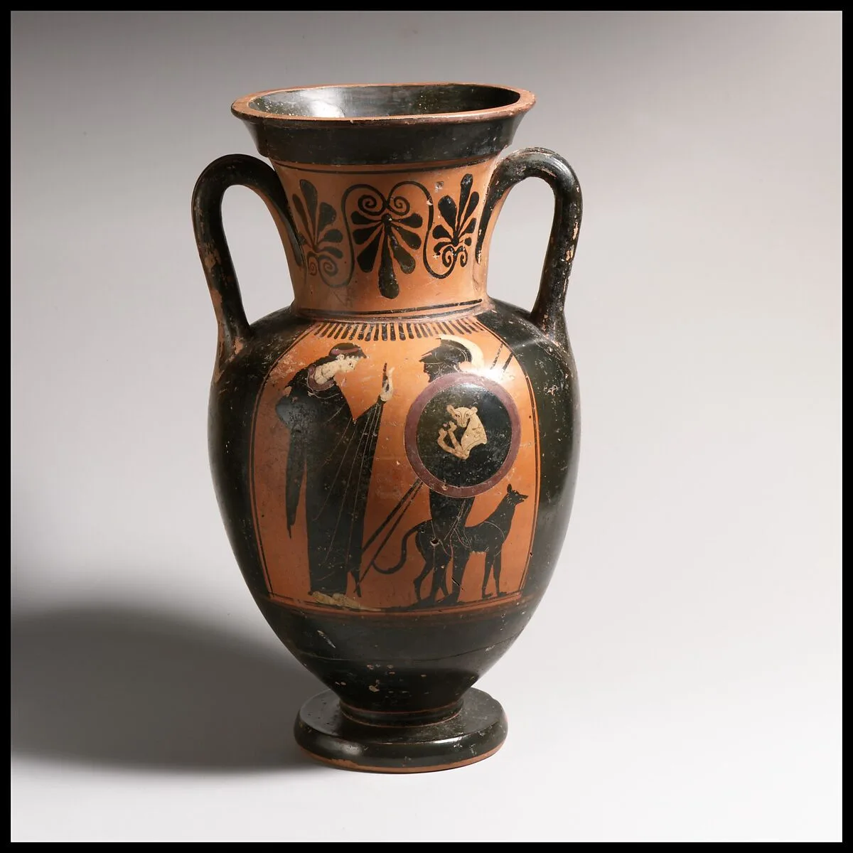 Neck-amphora — Doubleens Class