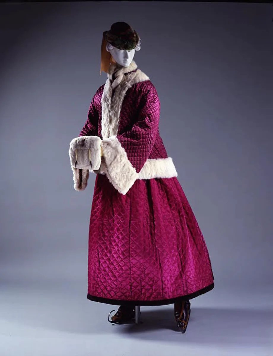 Skating ensemble — Unknown