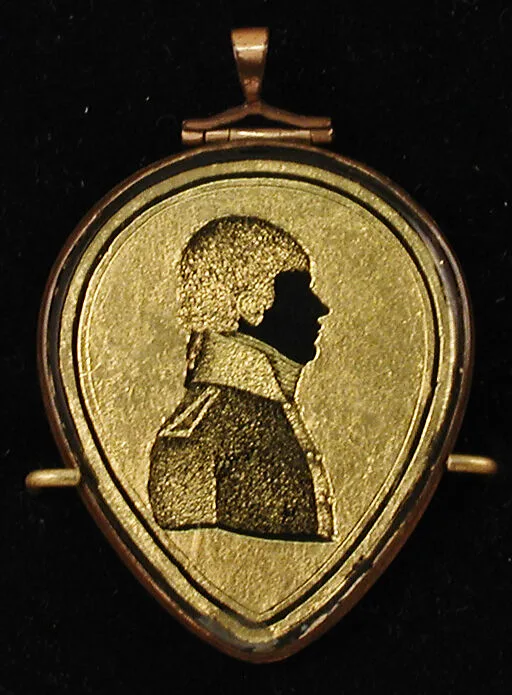 Locket — Hartmann