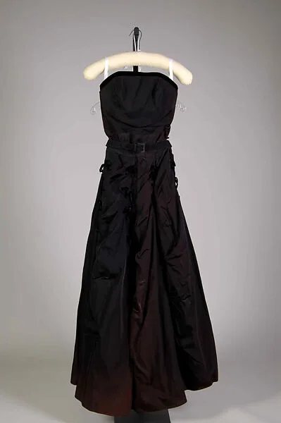 Evening dress — Christian Dior|House of Dior