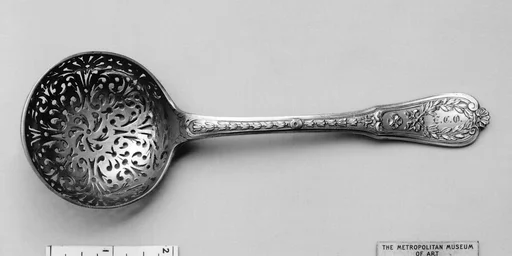 Sugar spoon