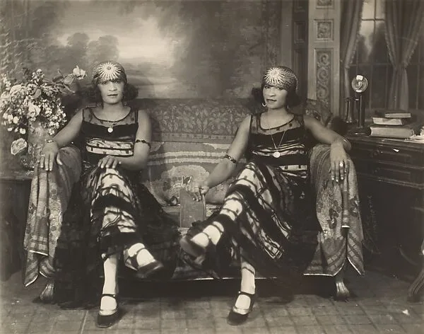 Identical Twins — James Van Der Zee