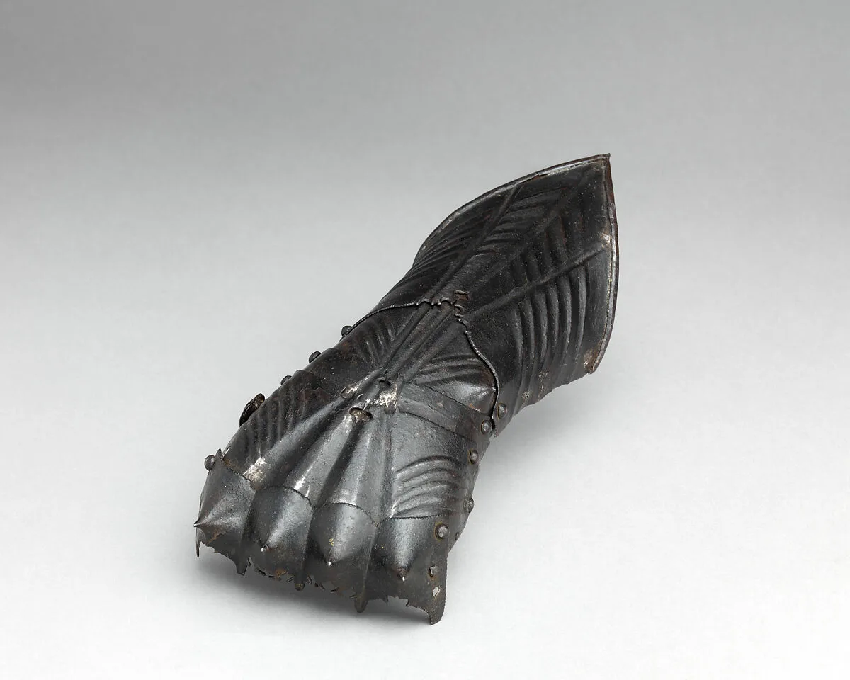 German Gothic Gauntlet for the Left Hand — Unknown
