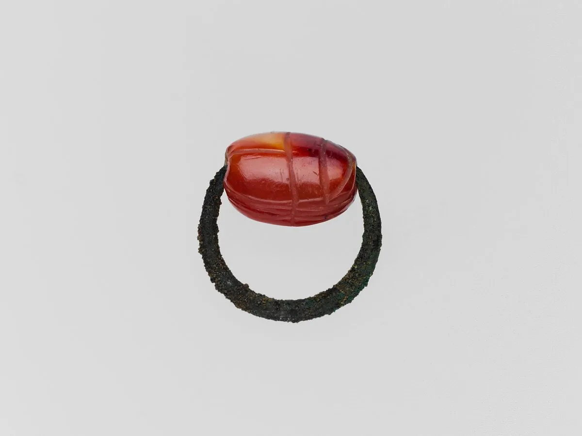 Bronze ring with carnelian scarab — Unknown