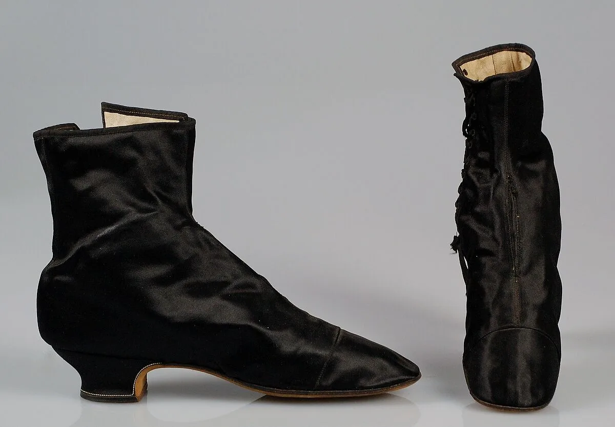 Evening boots — Unknown