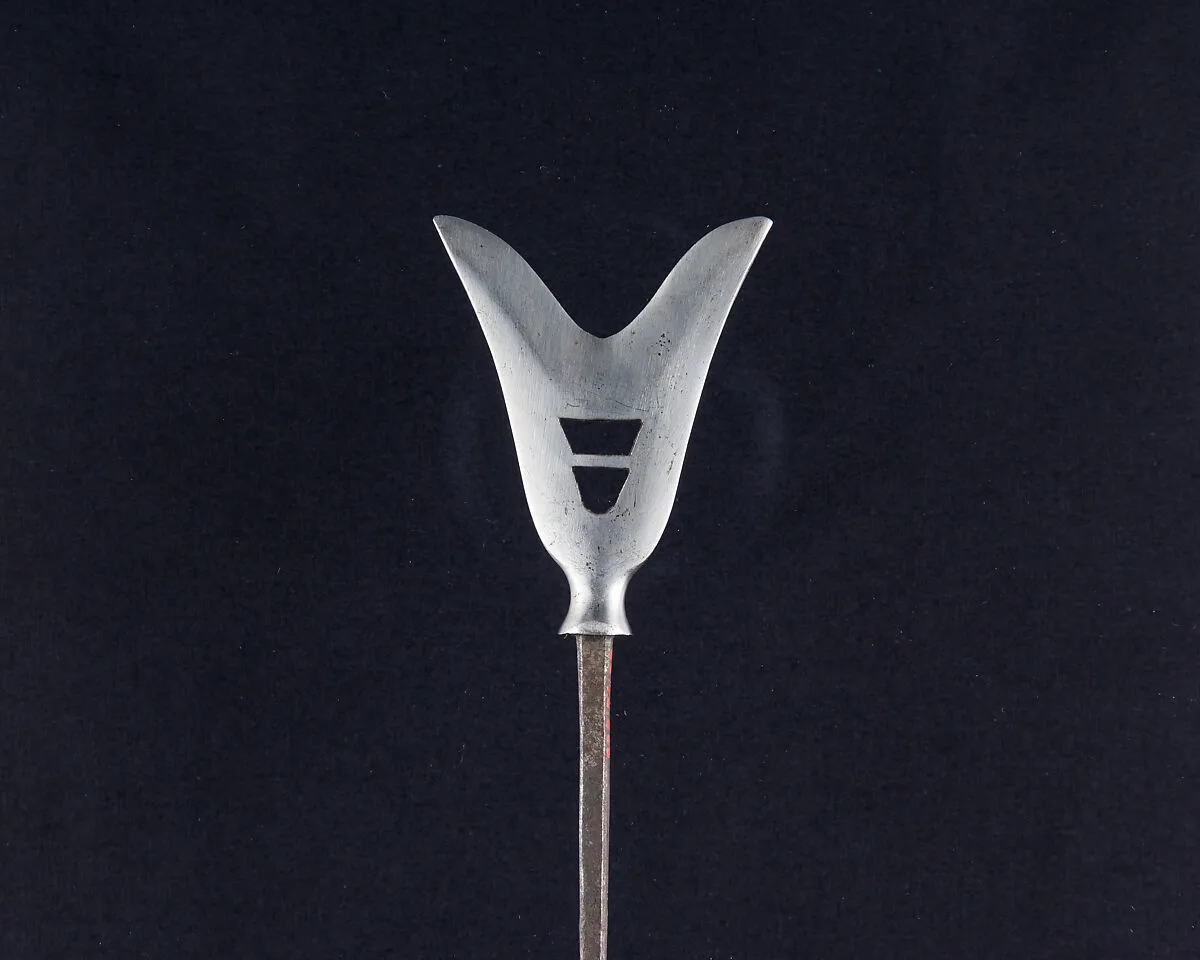 Arrowhead (<i>Yanone</i>) — Unknown