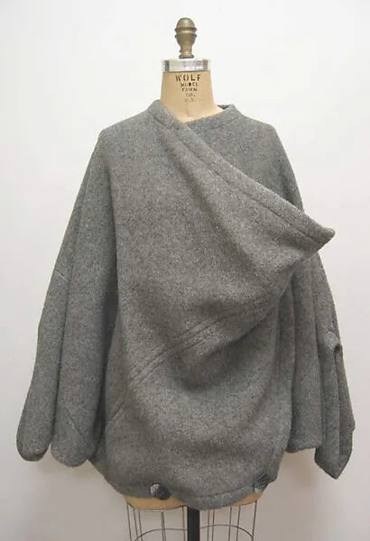 Coat — Hiroko Koshino