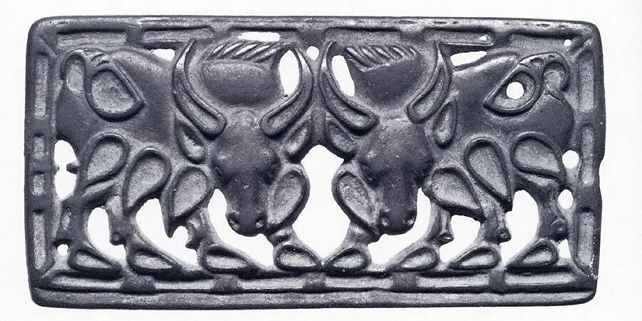 雙牛紋青銅牌飾|Plaque with Two Yaks — Unknown