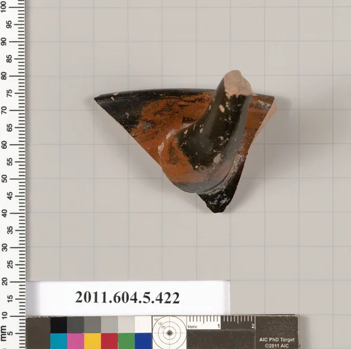Terracotta rim fragment of a kylix (drinking cup)