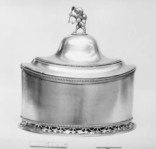Tea caddy