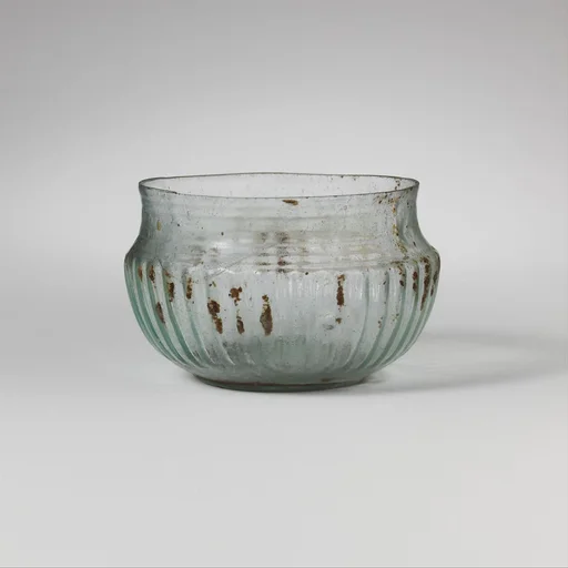 Glass ribbed bowl
