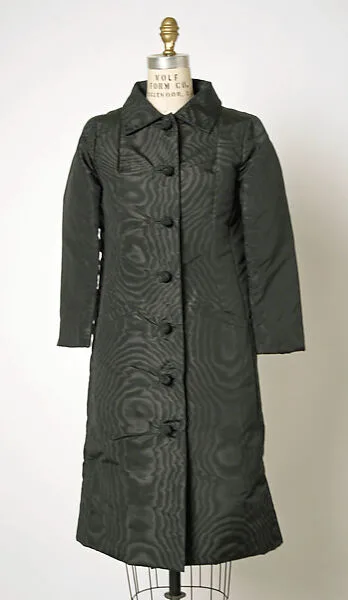 Evening coat — Cristobal Balenciaga|House of Balenciaga
