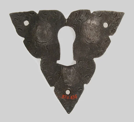 Escutcheon plate