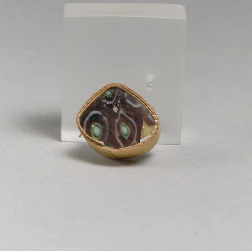 Glass mosaic fragment