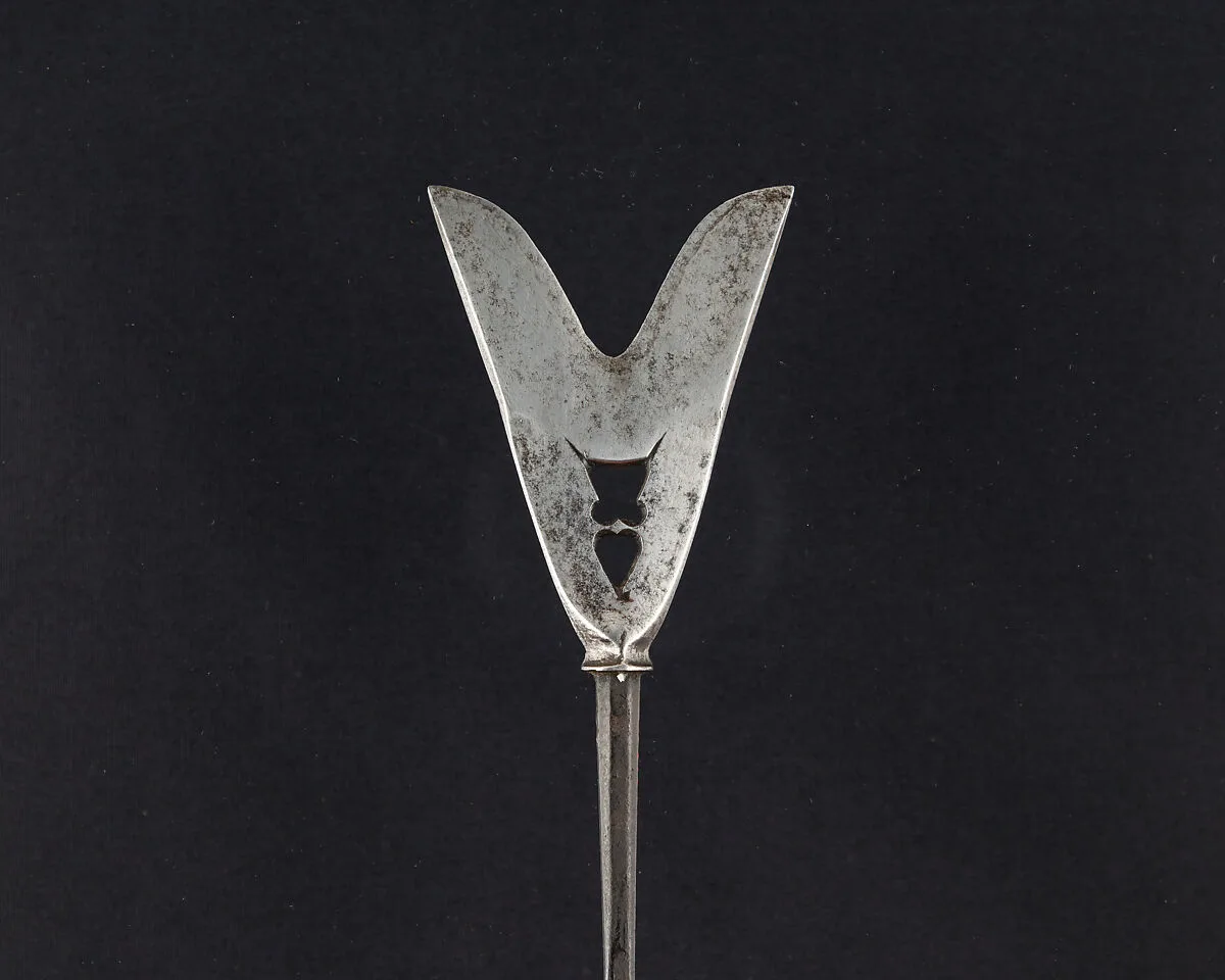 Arrowhead (<i>Yanone</i>) — Unknown
