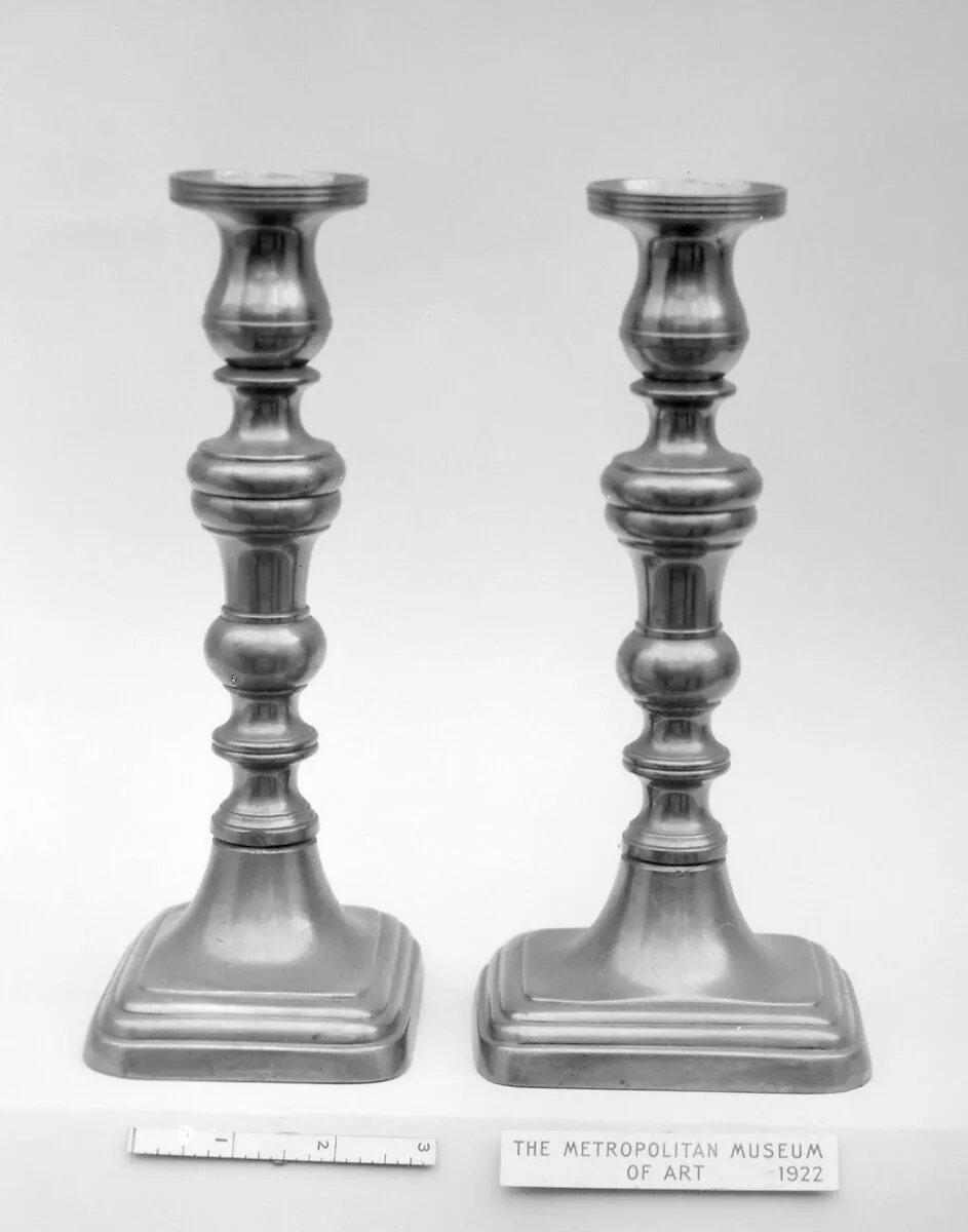 Pair of candlesticks — Unknown