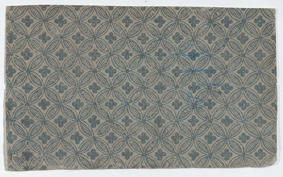 Sheet with pattern of overlapping circles with clover shapes — Anonymous