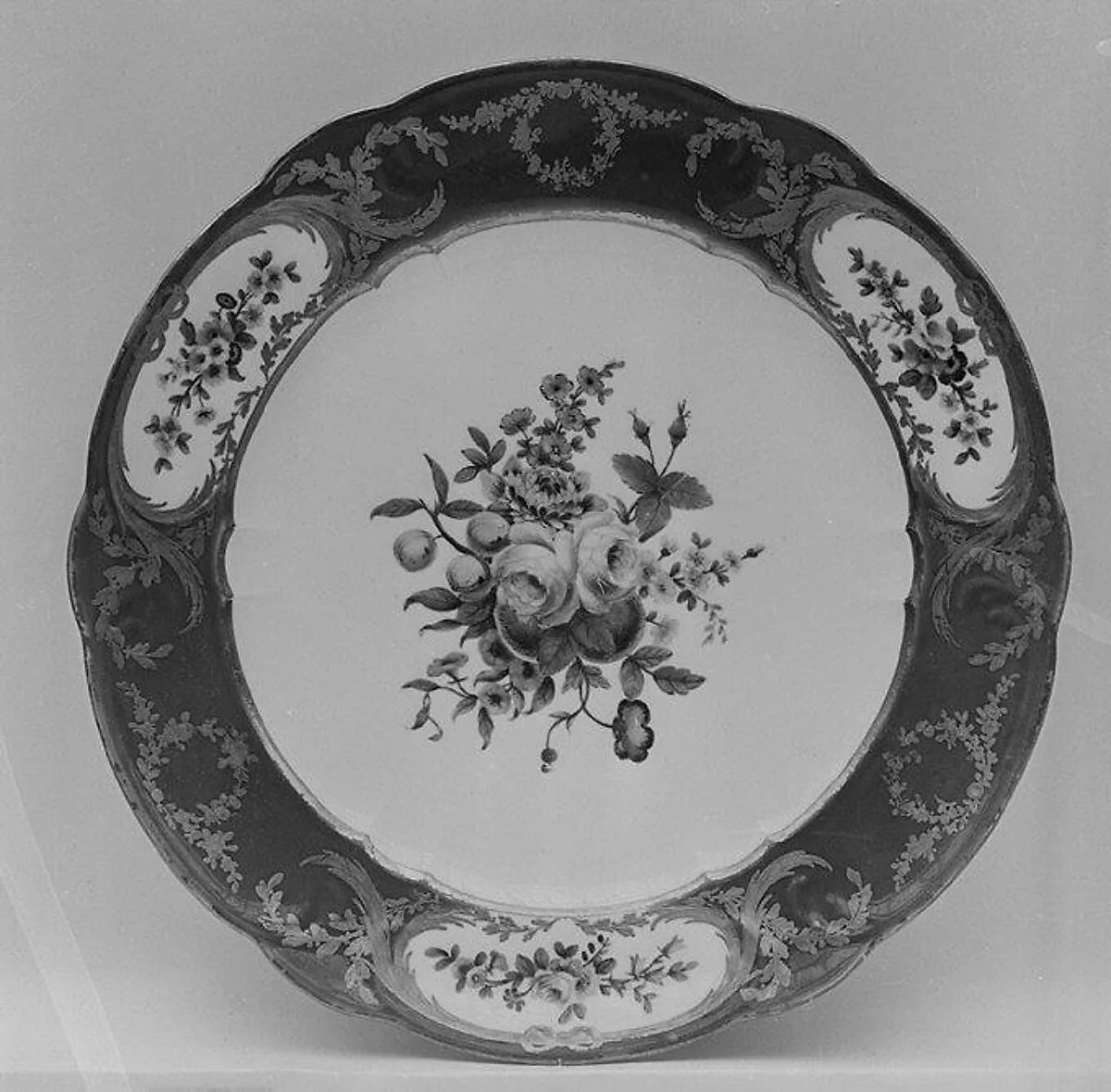 Plate (part of a service) — Sèvres Manufactory|Michel-Barnabé Chauvaux|Jean-Baptiste Tandart