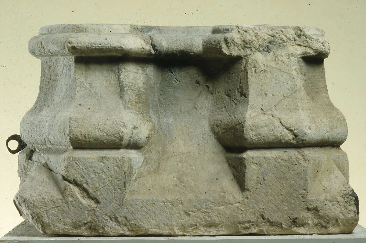 Double Column Base — Unknown