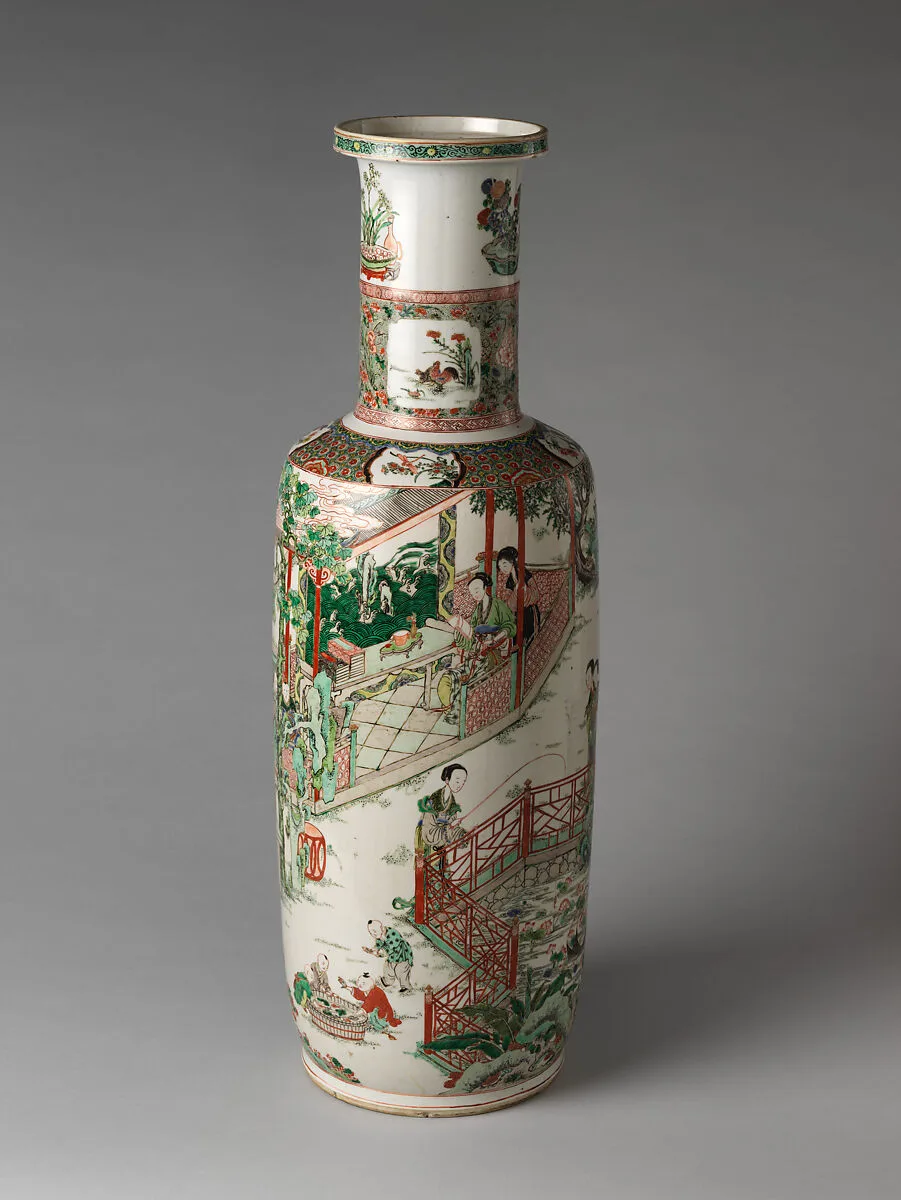 清康熙 景德鎮窯五彩仕女嬰戯圖棒槌瓶|Vase with women and boys in a garden — Unknown