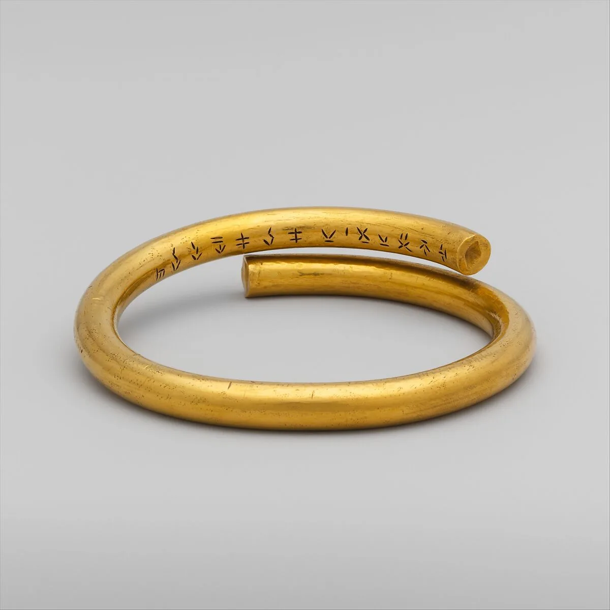 Electrotype copy of a gold bracelet — Unknown