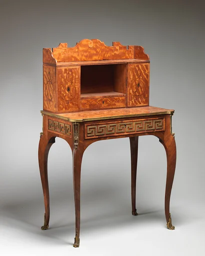 Small desk