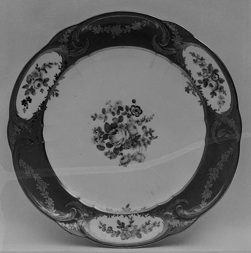 Plate (assiette à palmes) (1 of 102) (part of a service)