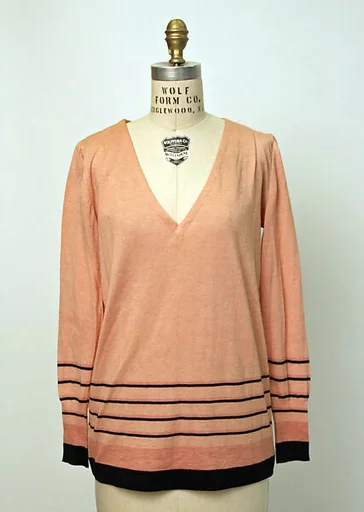 Pullover sweater