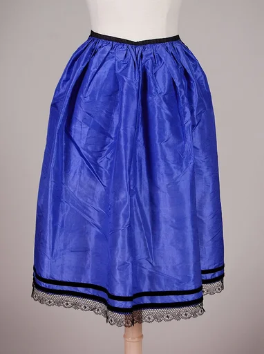 Afternoon apron