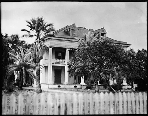 [Unidentified Plantation House, Louisiana]