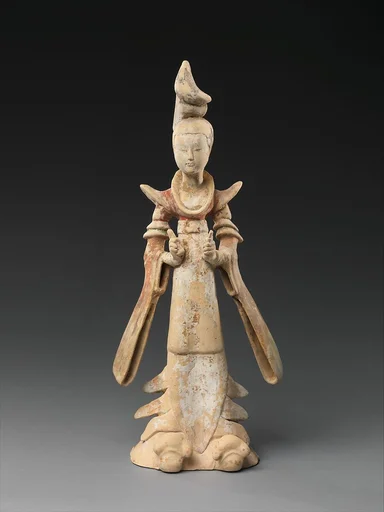 唐　彩繪陶宮裝伎樂女俑|Standing court lady